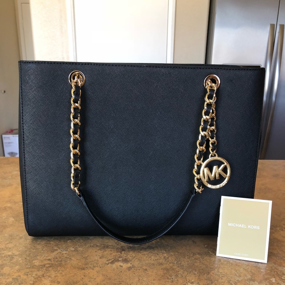 🔥sale🔥🆕 Michael Kors Susannah large bag.